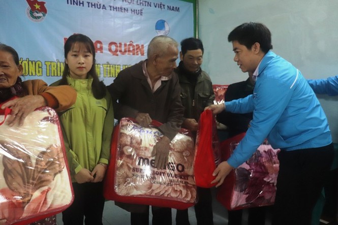 Ấm áp 'Xuân tình nguyện' giữa mùa giá rét - ảnh 6