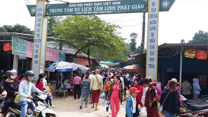 Trên những nẻo đường Xuân xứ Huế - ảnh 14