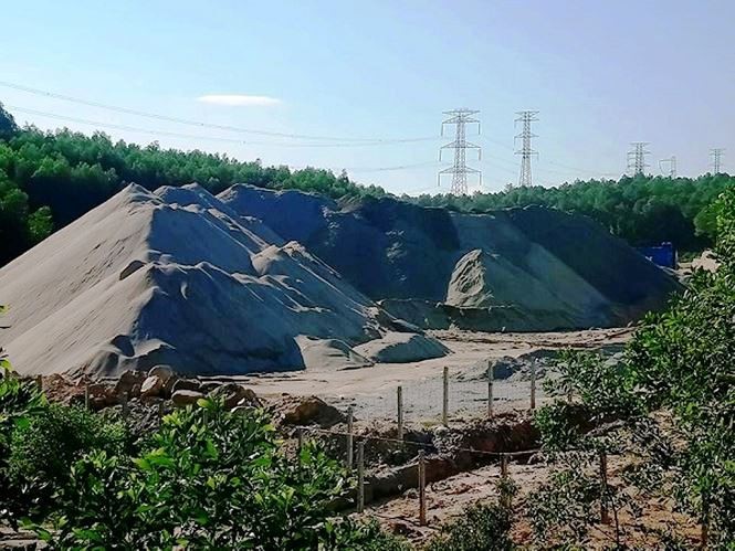 Vụ khám xét trụ sở 'trùm' cát sỏi, vận tải ở Huế: Nghi mua bán hóa đơn trái phép - ảnh 2