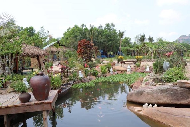 buộc tháo dỡ khu nghỉ dưỡng không phép trong rừng phòng hộ - ảnh 2