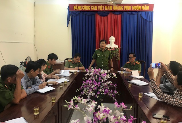Công an Cà Mau lên tiếng về việc bắt giam 2 cán bộ y tế - ảnh 1