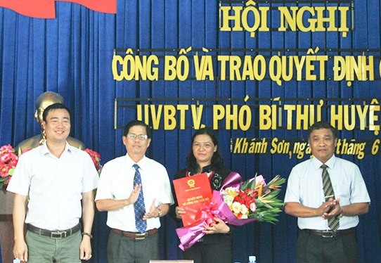 Điều động, bổ nhiệm nhân sự 9 địa phương - ảnh 10