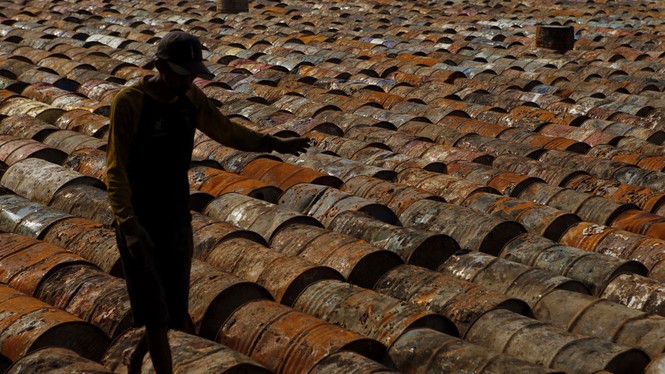 Indonesia gửi lại rác độc hại cho Mỹ, Úc và Đức - ảnh 1