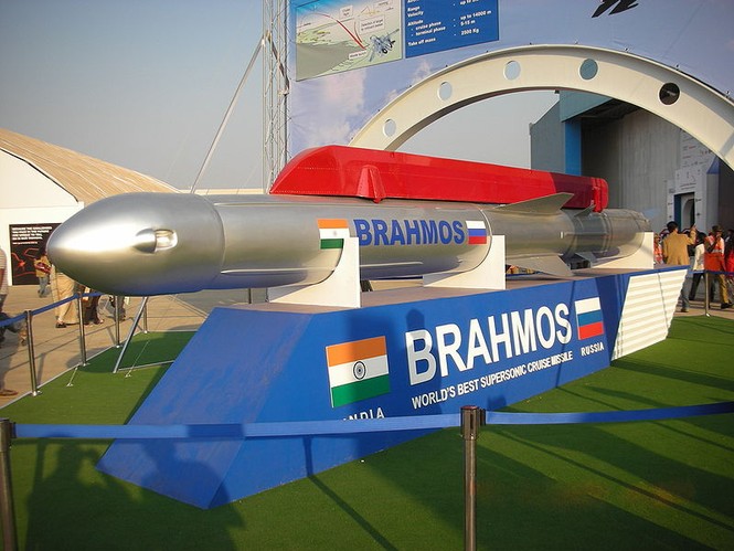 Lộ quốc gia Đông Nam Á muốn sở hữu tên lửa siêu thanh BrahMos - ảnh 1