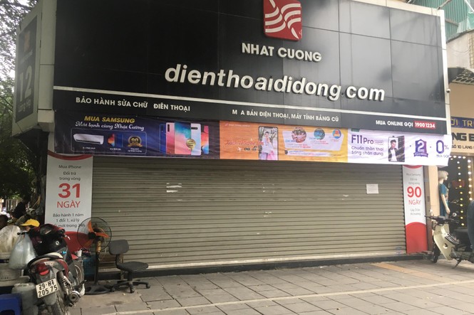 Cận cảnh khám xét chuỗi cửa hàng Nhật Cường mobile - ảnh 8