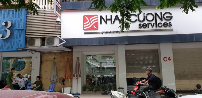 Cận cảnh khám xét chuỗi cửa hàng Nhật Cường mobile - ảnh 5
