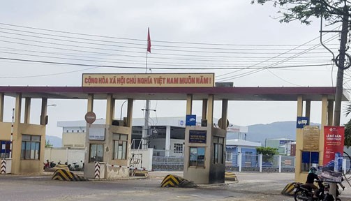 Hai công nhân chết ngạt khi xuống kiểm tra hầm hàng - ảnh 1