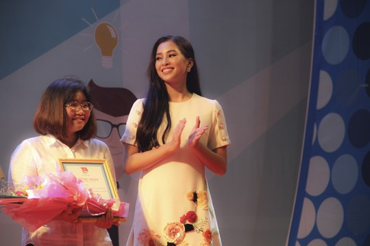 Hoa hậu Việt Nam 2018 đồng hành cùng tuổi trẻ Bình Định - ảnh 11