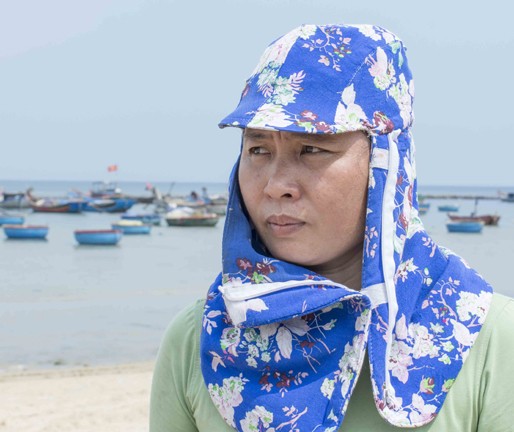 Ngư dân tàu cá Quảng Ngãi bị chìm vì Trung Quốc rượt đuổi phun rồng đã vào bờ - ảnh 2
