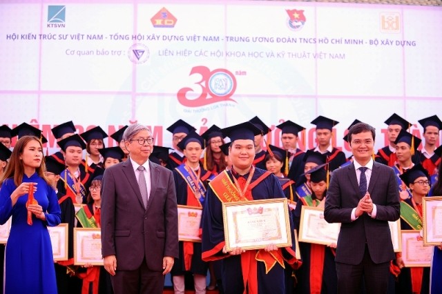 Lộ diện các chàng trai, cô gái tài năng giải thưởng Loa Thành 2018 - ảnh 1