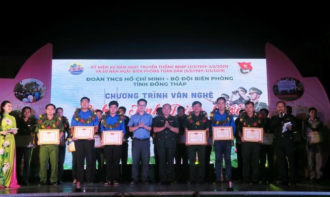 Đồng Tháp với nghĩa tình biên giới - ảnh 5