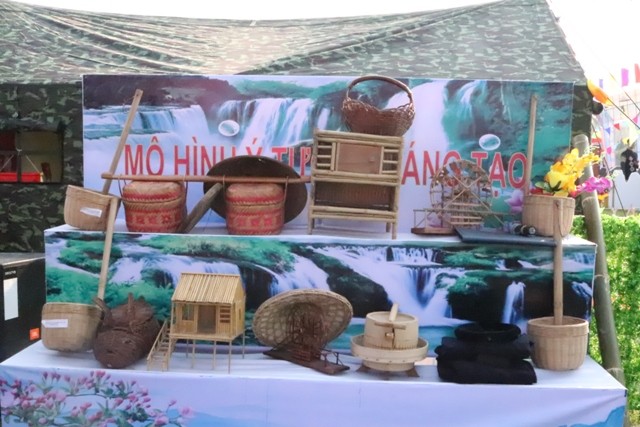 Sôi nổi hội trại Xuân biên giới của tuổi trẻ Cao Bằng - ảnh 11