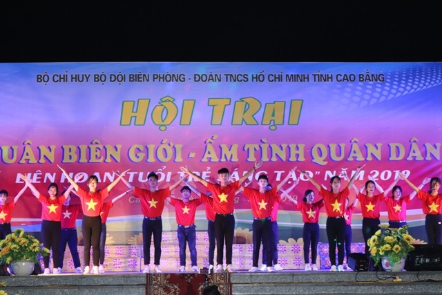 Sôi nổi hội trại Xuân biên giới của tuổi trẻ Cao Bằng - ảnh 12