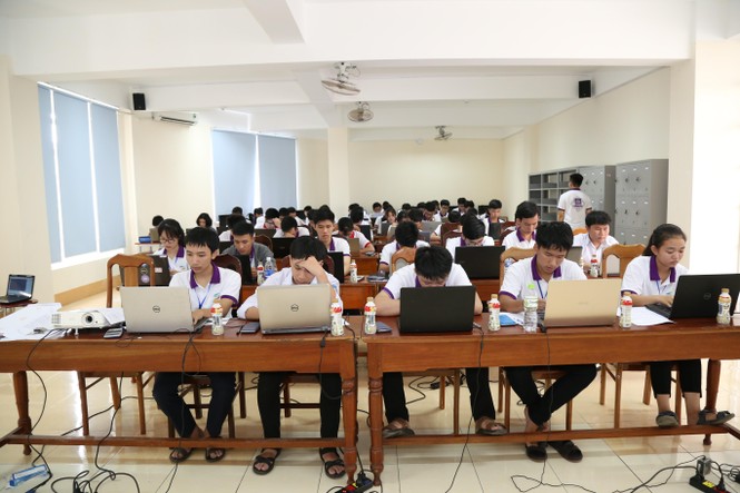Trao 7 giải Nhất Hội thi Tin học trẻ toàn quốc lần thứ 25 - ảnh 1