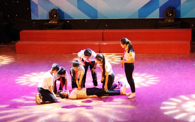 Thiếu nhi truyền thông điệp về phòng chống đuối nước - ảnh 2