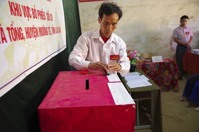 Ba xã vùng đặc biệt khó khăn Tây Bắc đi bầu cử sớm - ảnh 7