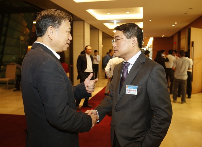 Thống đốc: Bán đấu giá 3 ngân hàng 0 đồng, không khả thi - ảnh 1