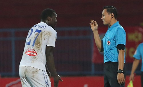 Công Vinh bị BTC V.League nhắc nhở vì 'vạ miệng' - ảnh 1