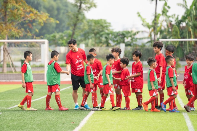 Công Phượng truyền bí quyết trở thành nhà vô địch cho cầu thủ nhí - ảnh 8