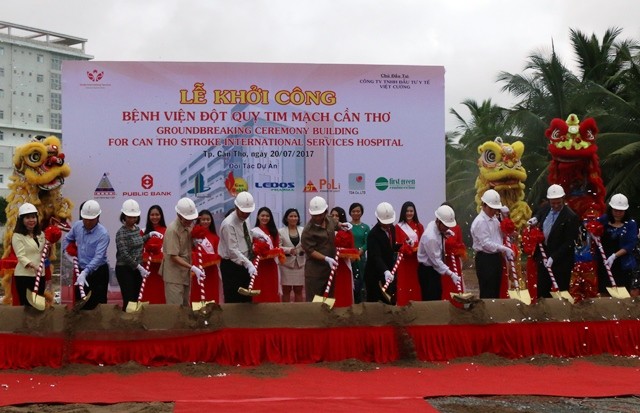 Bệnh viện đột quỵ đầu tiên ở miền Tây có ca nô cấp cứu - ảnh 1