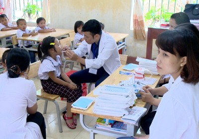 Tài trợ công trình gần 100 triệu đồng cho trường tiểu học - ảnh 2