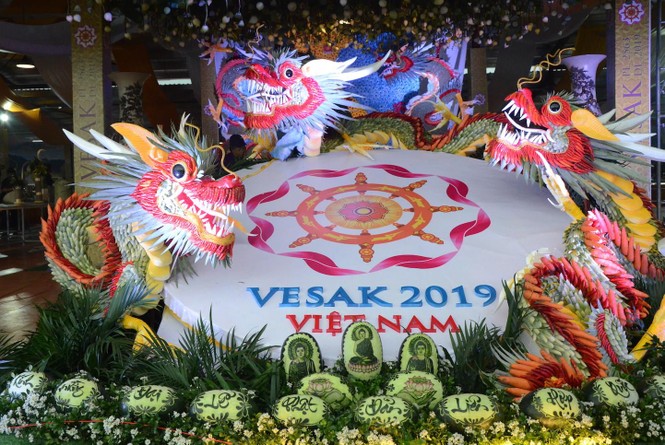 Chùa Tam Chúc lung linh về đêm dịp Đại lễ Vesak 2019 - ảnh 2