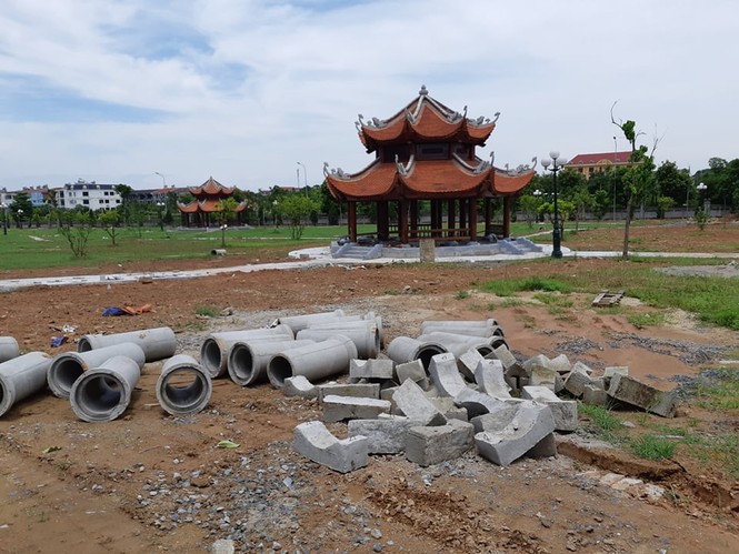 Văn Miếu Vĩnh Phúc thành đại công trường sửa chữa sau 2 năm sử dụng - ảnh 6
