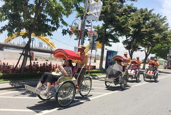 Đón hơn 370.000 lượt khách, Đà Nẵng không “cháy “ phòng dịp lễ - ảnh 3