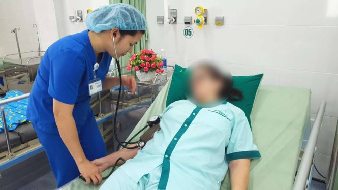 Uống 30 viên Paracetamol trong 2 ngày, nữ du khách Úc ngộ độc thuốc - ảnh 1