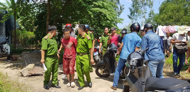 Tên cướp vào tiệm hớt tóc “hành nghề”, đâm cụ bà tử vong - ảnh 1