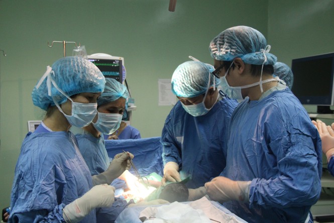 Sau tiêm gây tê, một sản phụ tử vong, một nguy kịch - ảnh 1