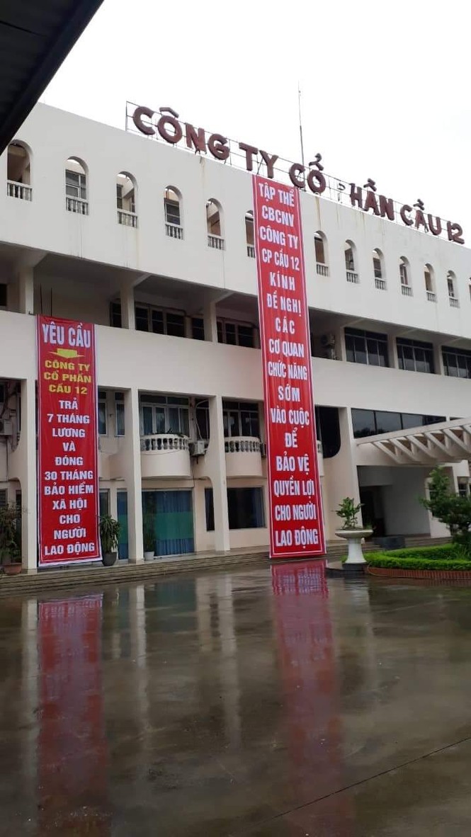 Công nhân doanh nghiệp liên quan Út 'trọc' tính khởi kiện đòi lương, bảo hiểm - ảnh 1