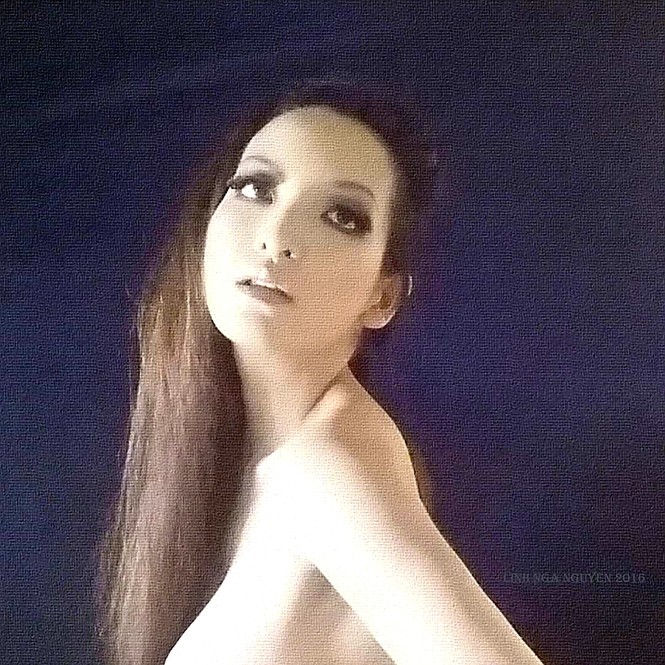 Linh Nga sexy không kém “nữ thần” Monica Bellucci - ảnh 7