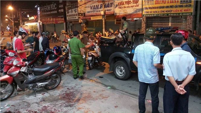 Đề xuất thưởng nóng nhóm thanh niên truy đuổi cướp ở Sài Gòn - ảnh 1