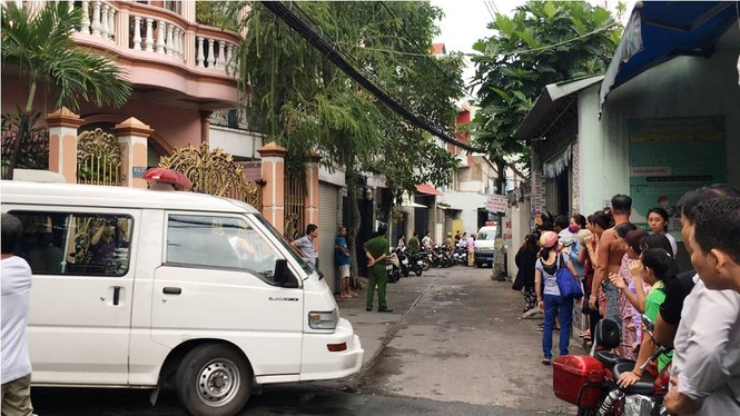 Hai bố con tử vong với nhiều vết thương trong nhà ở Sài Gòn - ảnh 1
