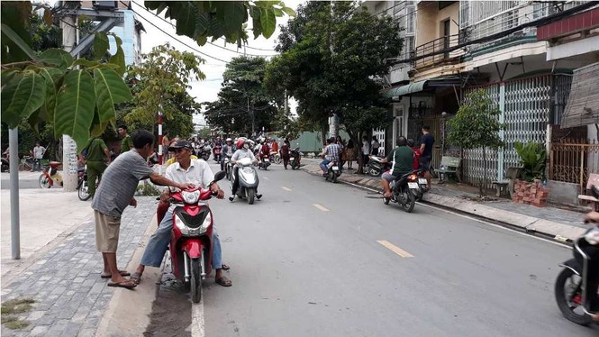 Cháy nhà 3 tầng ở Sài Gòn, người đàn ông chết thảm - ảnh 1
