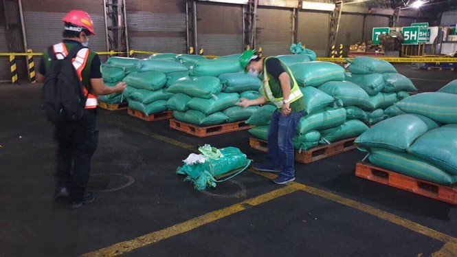 Phá đường dây ma tuý xuyên quốc gia: Thu thêm 270kg ma tuý ở Philipines - ảnh 1