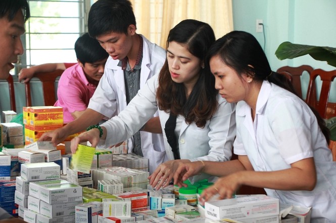 Tiền Phong chung tay chia sẻ khó khăn cùng bà con nghèo - ảnh 10