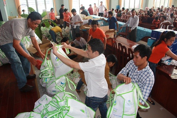 Tiền Phong chung tay chia sẻ khó khăn cùng bà con nghèo - ảnh 3
