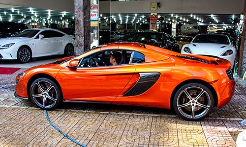 Chi tiết siêu xe McLaren 650S mui trần của đại gia Sài Gòn - ảnh 1
