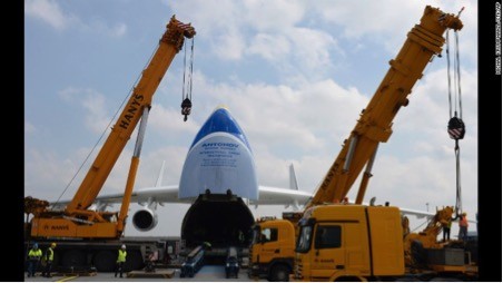 'Siêu sao bầu trời' Antonov An-225 xuất hiện ở sân bay Úc - ảnh 1