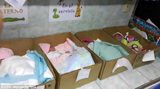 Bệnh viện nghèo thay lồng ấp trẻ sơ sinh bằng... thùng carton - ảnh 1