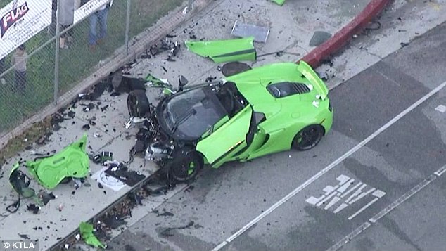 Buốt ruột nhìn siêu xế Spider McLaren nát bét sau tai nạn - ảnh 2