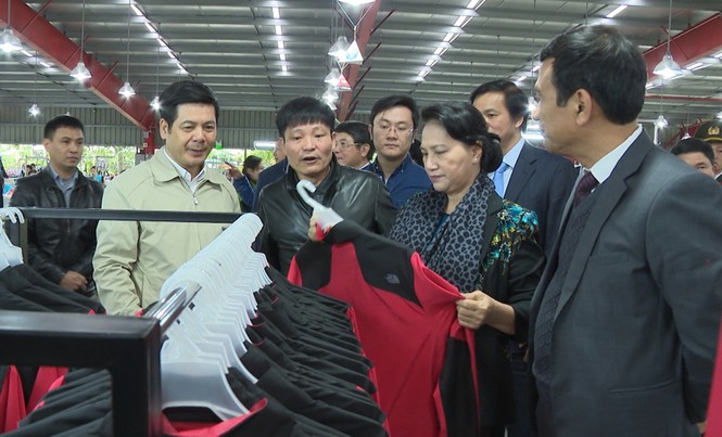 Chủ tịch Quốc hội Nguyễn Thị Kim Ngân làm việc với DN ở Thái Bình - ảnh 1