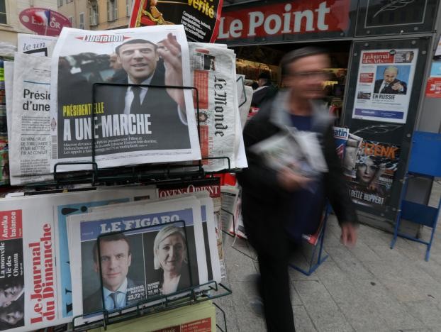 Tổng thống Pháp kêu gọi người dân ủng hộ ứng viên Macron - ảnh 3