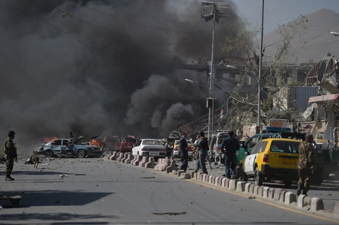 IS nhận trách nhiệm vụ đánh bom đẫm máu ở Afghanistan - ảnh 1