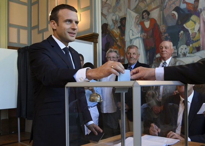 Đảng non trẻ của Tổng thống Macron giành chiến thắng lịch sử - ảnh 2