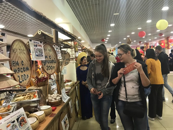 Rực rỡ Festival thức ăn đường phố Việt tại Nga - ảnh 12