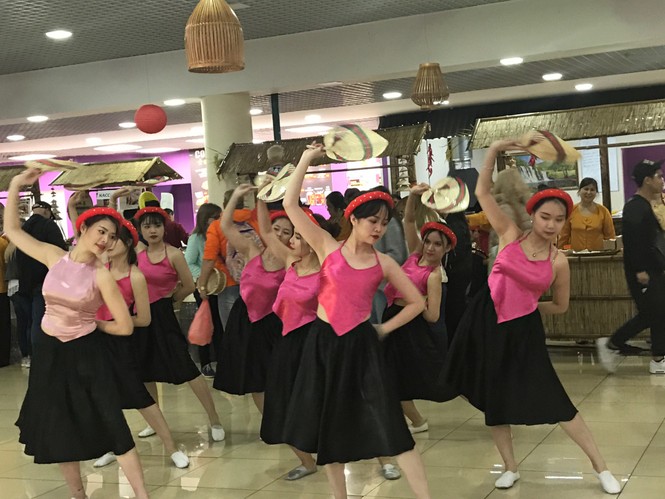 Rực rỡ Festival thức ăn đường phố Việt tại Nga - ảnh 9