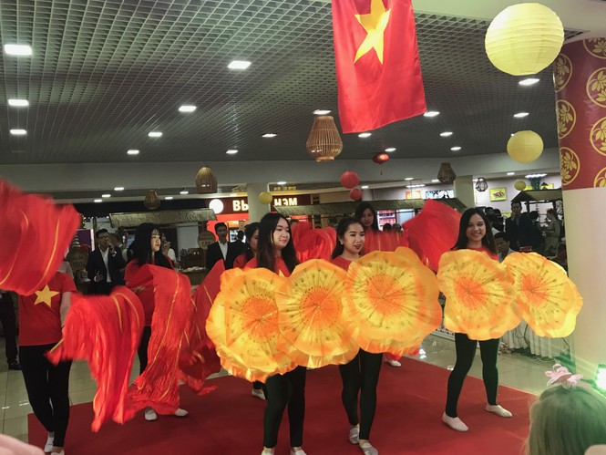 Rực rỡ Festival thức ăn đường phố Việt tại Nga - ảnh 10